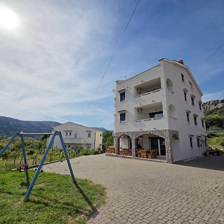 Apartments Leticia I Башка Екстер'єр фото