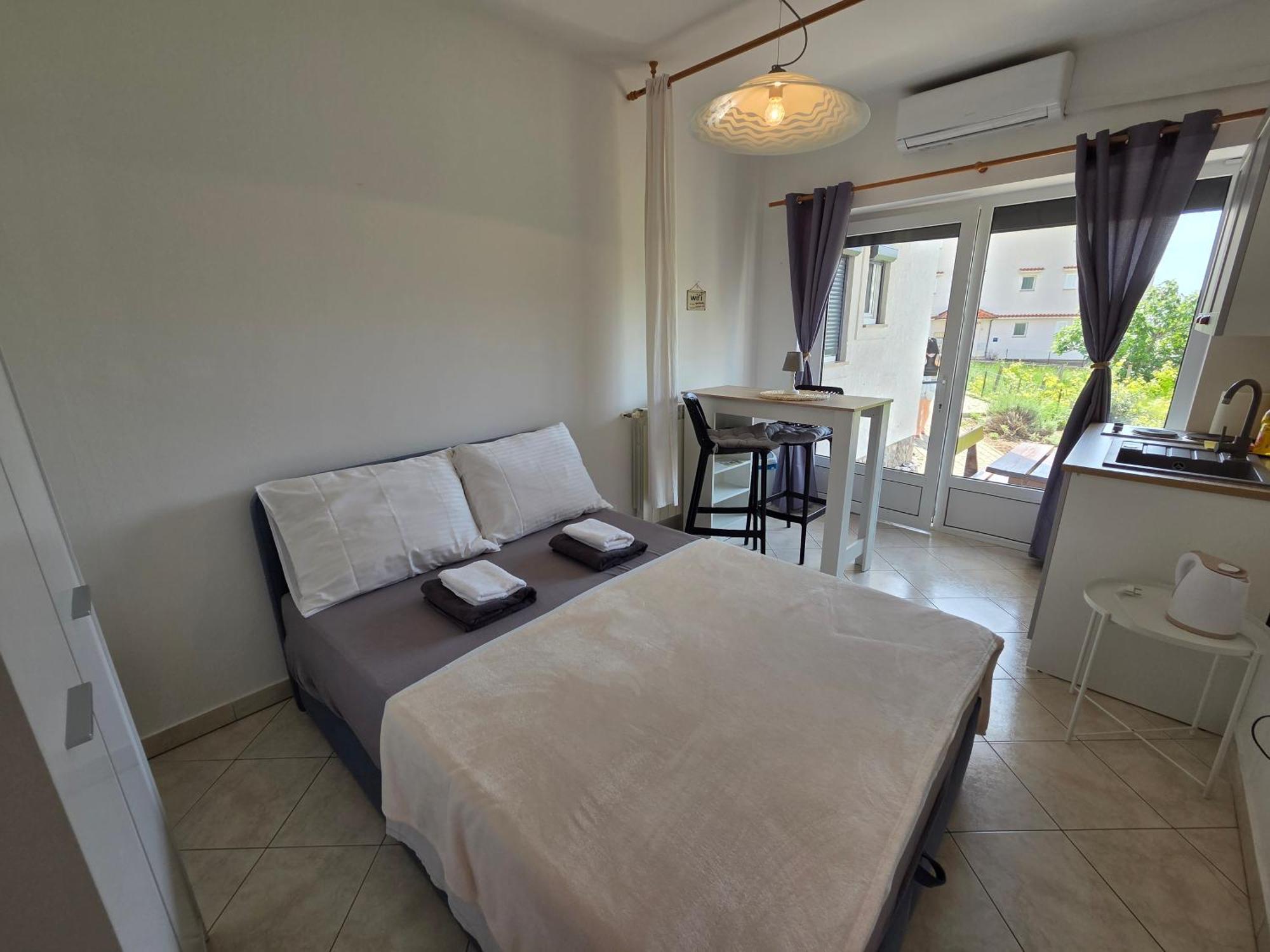 Apartments Leticia I Башка Екстер'єр фото