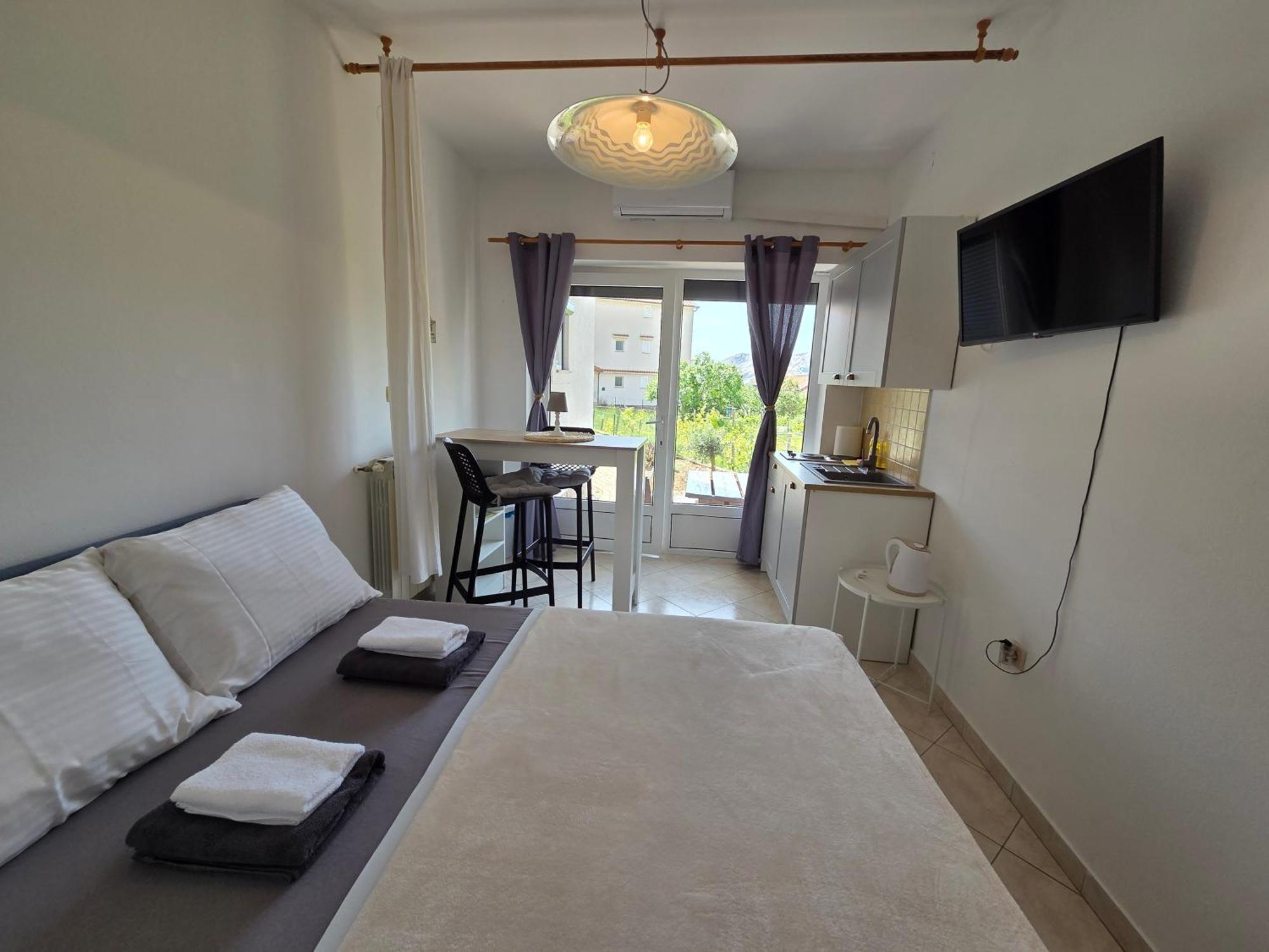 Apartments Leticia I Башка Екстер'єр фото